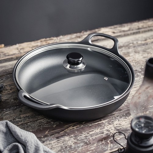 Pre seasoned frying pan with - pre-seasoned,