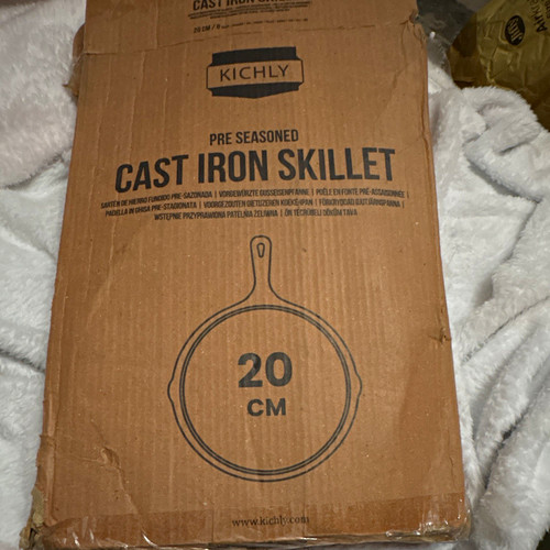 Kichly cast iron - iron, pre-seasoned